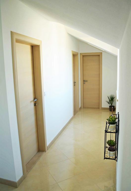 Apartment Luna Postira Exterior foto